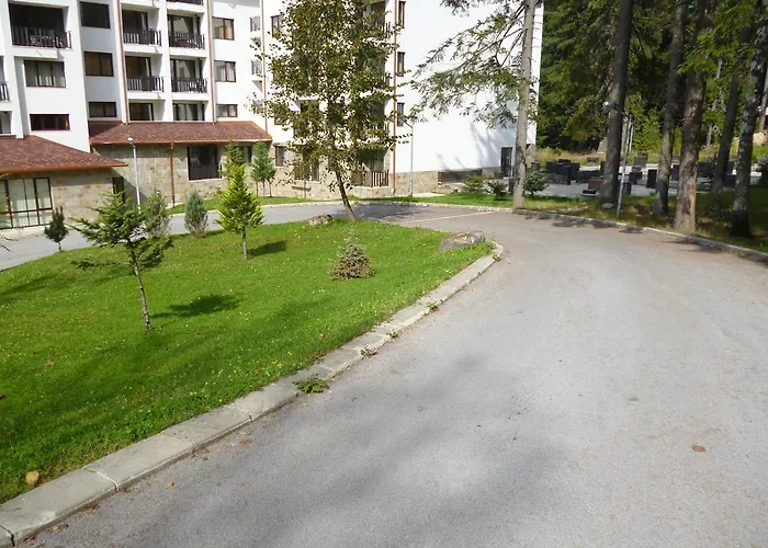 Rivendell Gardens Deluxe